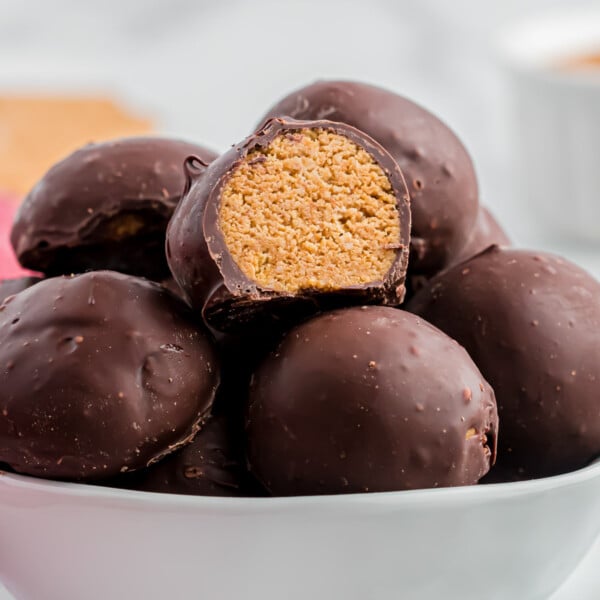 peanut butter balls with graham crackers